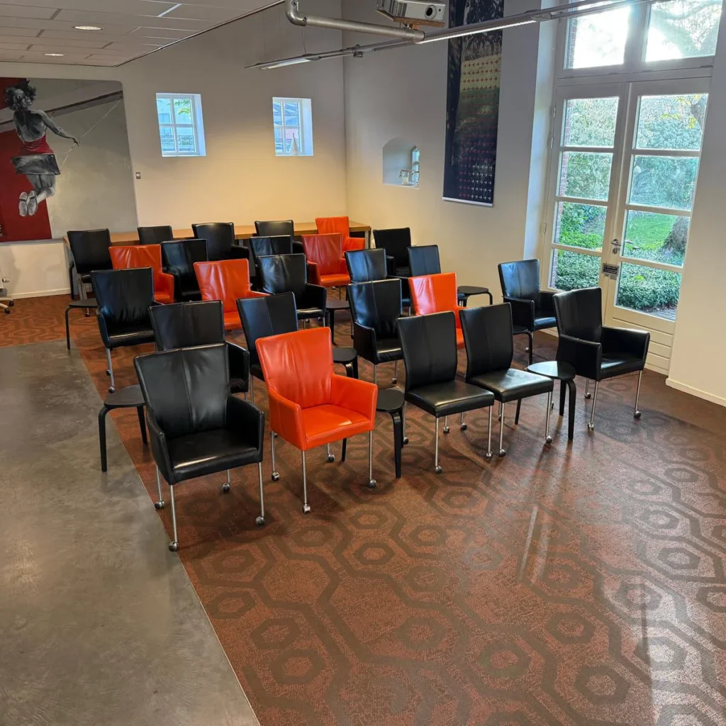 Opstelling-in-rijen-voor-25-personen